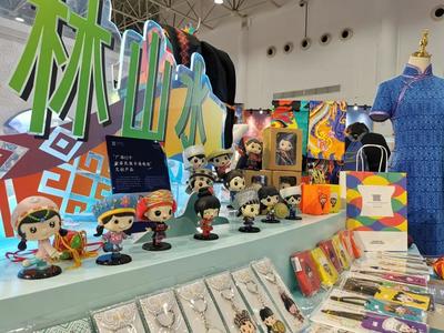 廣西民族博物館文創(chuàng)產(chǎn)品亮相第二屆中國(武漢)文化旅游博覽會